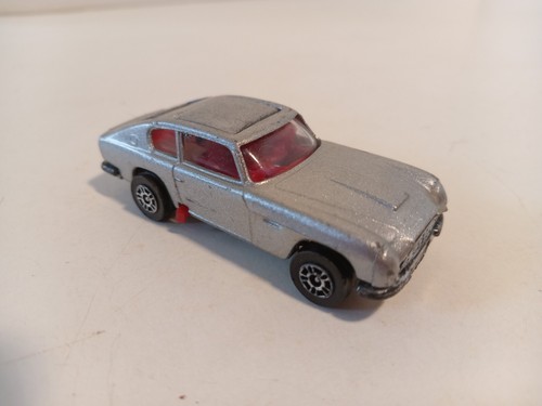 Corgi junior aston martin - aston,