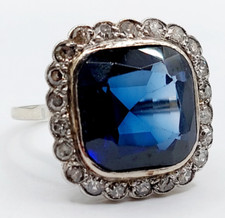 Bague pompadour art deco or blanc 18k saphir synthétique et diamants (circa 1930