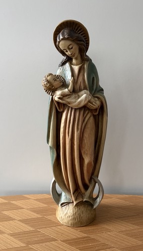 Statue vierge à - statue, de