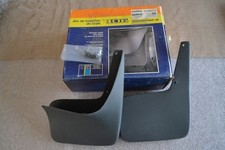 Jeu de bavettes arrière