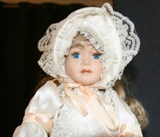 POUPEE TETE MAINS PIEDS PORCELAINE 40 CMS N° 9