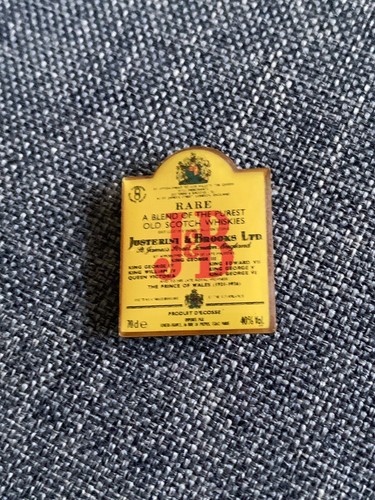 Pin emblème bouteille - pin's,