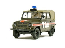 1/43  MILITAIRE UAZ 469 4X4