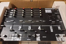 Table De Mixage DJ 4 Voies NUMARK DM 1600X  stéréo préamp mixer