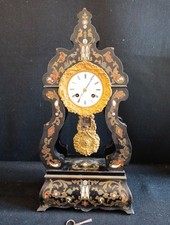 Pendule portique bois noirci marqueterie de laiton nacre ... Napoléon III H 47cm