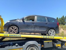 Feu arriere stop central DACIA