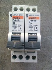 lot de 2  disjoncteur Declic merlin gerin C2 + C20 Amp référence 20727 / 20724