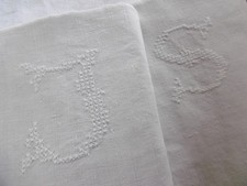 Drap XIXéme fine toile pur lin chiffré J (ou I) S
