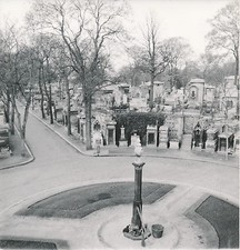 PARIS c. 1954 - Tombes