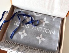 Louis Vuitton M77727 LV Essential Foulard Laine Gris Boîte Reçu