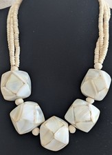 Collier ethnique ancien