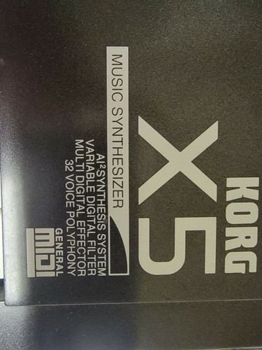 Korg music synthesizer - synthesizer, 61