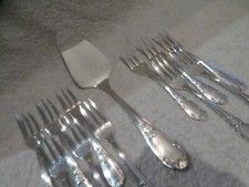 11 fourchettes à gateaux