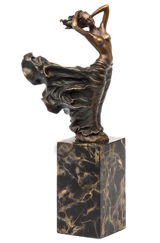 Statue bronze dans style - statue, en