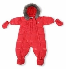 Combinaison de neige rose