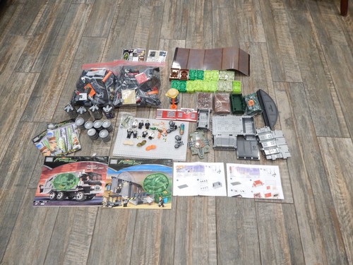 Mega bloks alien agency hangar - alien,