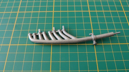 Echappement moteur miniature