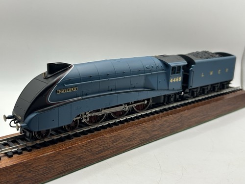 Hornby r3395tts lner - oo,