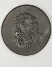 MAN PORTRAIT CARVED METAL PLATE. PORTRAIT HOMME signée Millet Victor Hugo?