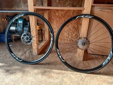 PAIRE DE ROUES SHIMANO RS