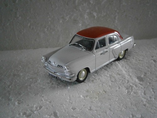 Voiture miniature russe volga - voiture,
