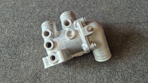 Boîtier thermostat bmw e12 - thermostat, e3