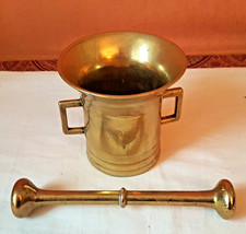 Ancien Mortier et Pilon