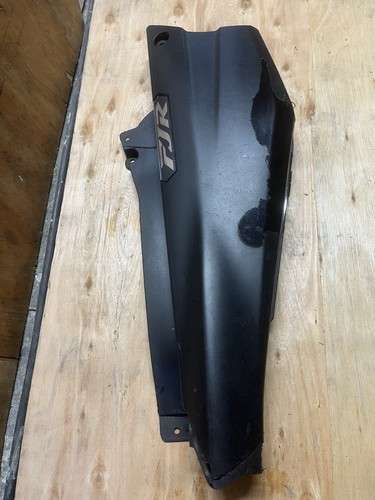 Cache sous selle droit - , yamaha