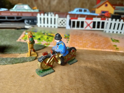 Motard plomb soldat 1ère - motard,