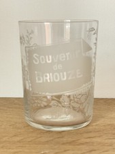 Charmant Verre Normand Ancien gravé - Souvenir de Briouze
