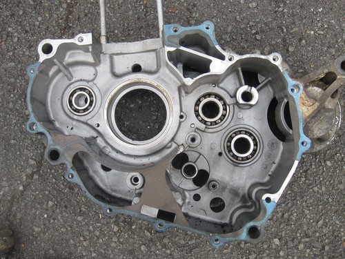Carter moteur central droit - central,