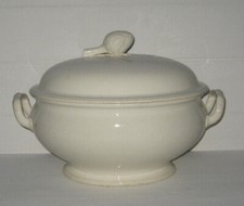 Soupière Pont aux Choux, Creil, Chantilly ? Faïence fine, XVIIIème ? XIXème ?