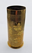 TRAVAIL DE POILU POT DOUILLE CISELÉE DECOR FLORAL  VERDUN EN CUIVRE H 9.40 CM