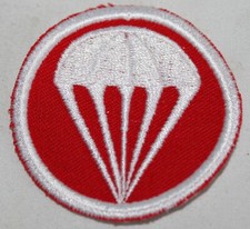 insigne de calot troupes