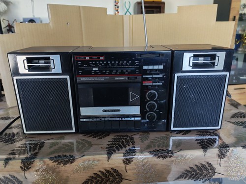 Vintage poste sanyo boombox - vintage,