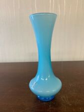 Vase bleu opaline Baccarat ?