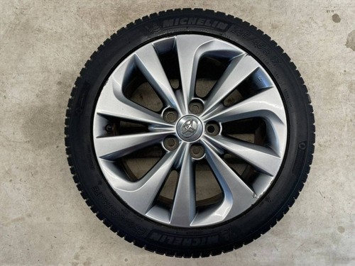 Toyota auris e180 2017 - auris,
