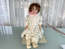 Ancienne poupée de collection tête porcelaine 51 cm. État voir photos.