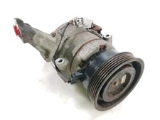 Compresseur de climatisation - Toyota AVENSIS VERSO - 8832044150 - R0-0301V