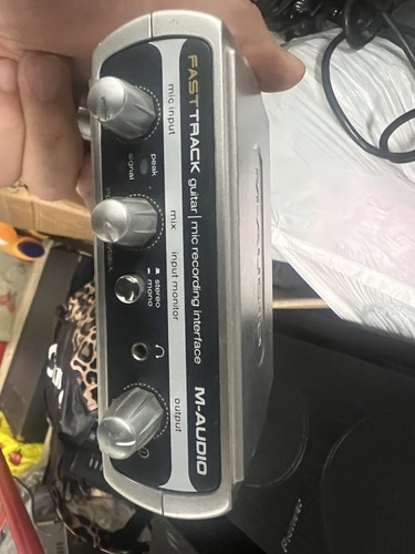 Audio fast track guitar - fast,