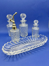 Ensemble Baccarat, modèle