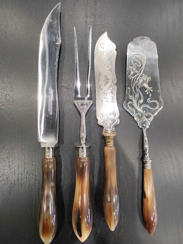 Ancien service couverts de - 4,