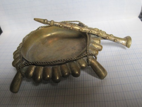Ancien cendrier vide poche - cendrier,