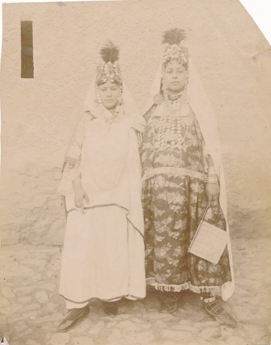 Femmes algériennes costumes - algériennes,