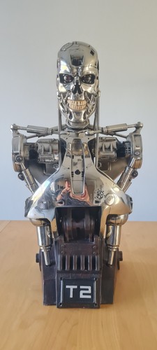 Terminator 800 buste - t-800,