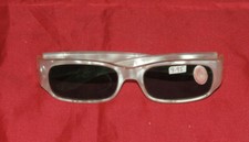 paire de lunettes de soleil femme vintage annees 60 neuve verre filtrants 