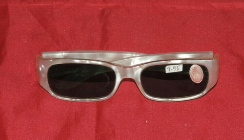 Paire lunettes soleil - lunettes, de