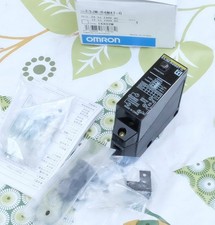 Omron E3JM-R4M4T-G capteur