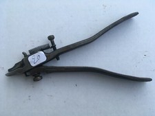 (n°20) OUTIL ANCIEN, old tool  pince à avoyer AMSTUTZ RENÉ 