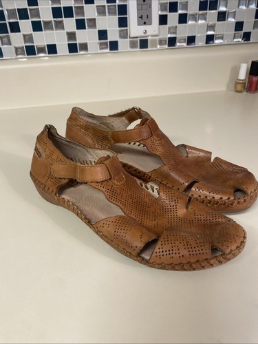 Pikolinos leather t strap - -,